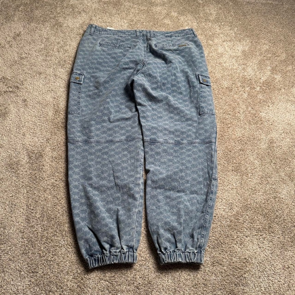 MICHAEL KORS ALL OVER PRINT DENIM CARGO PANTS